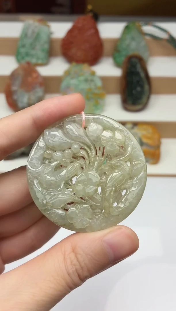 颈饰未镶嵌翡翠牌子