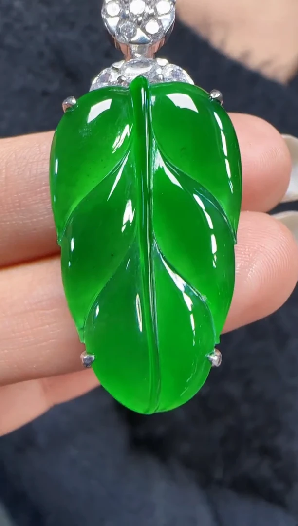 未镶嵌定制翡翠翡翠吊坠76