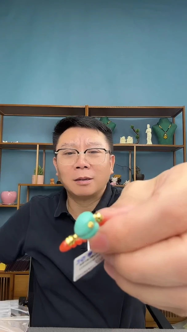 裸石琥珀未镶嵌（有瑕介意勿拍）