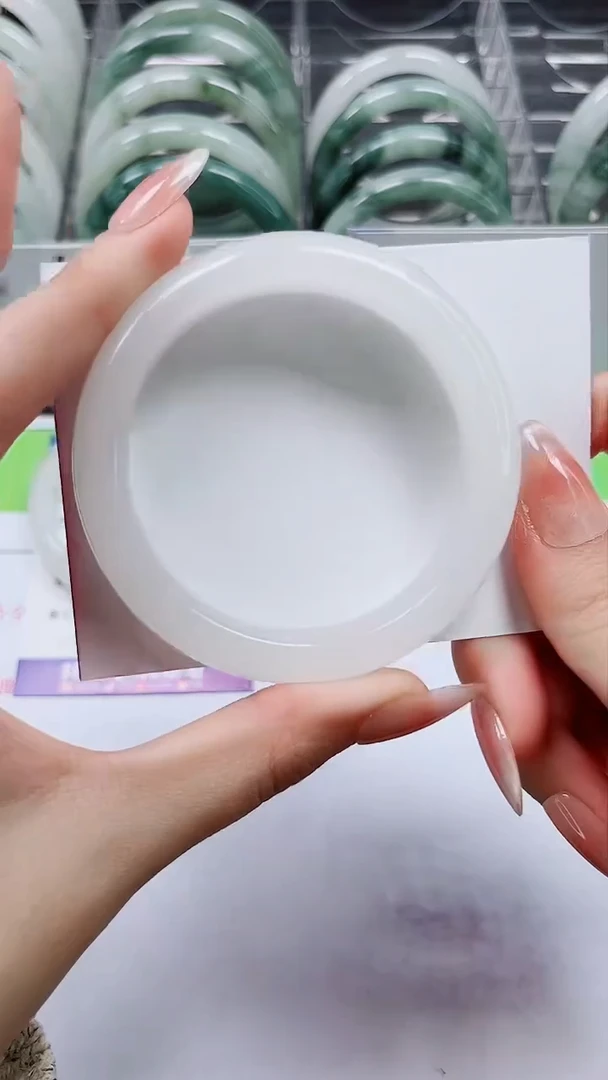 【闪购商品】石英质玉手镯未镶嵌A59-56/57