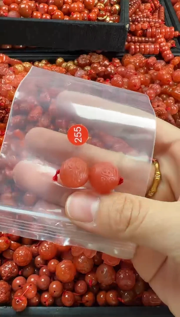 【闪购商品】南红玛瑙颈饰未镶嵌1