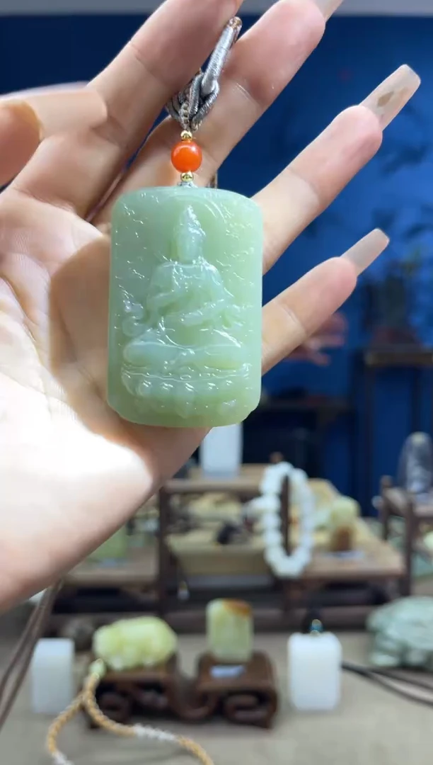 和田玉未镶嵌颈饰1