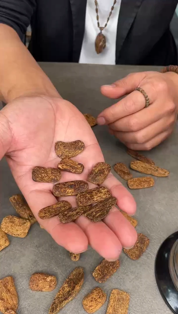 【闪购商品】沉香摆件43号惠安红土 块料多样性发一个