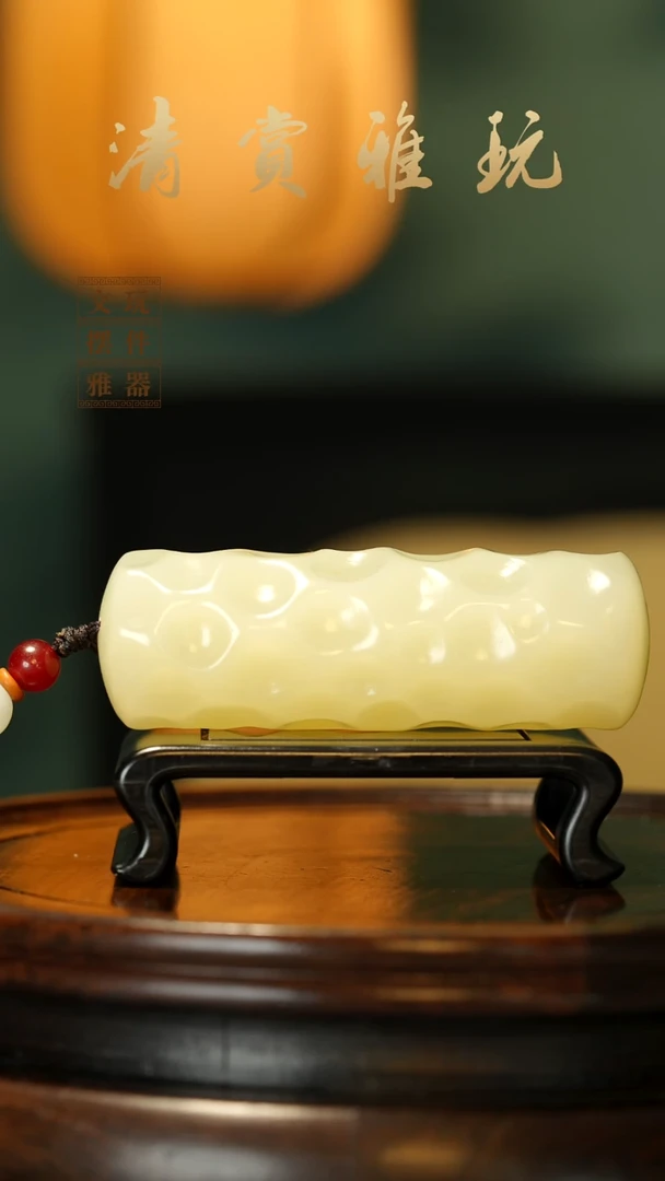 玉《千锤百炼擎天柱》手把件摆件