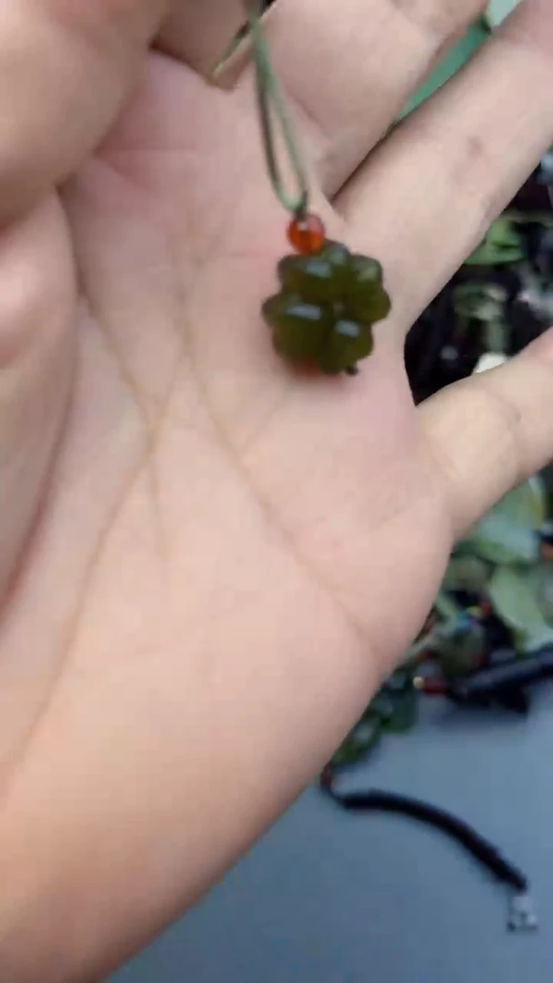 和田玉未镶嵌颈饰多样性发货     拍一发一