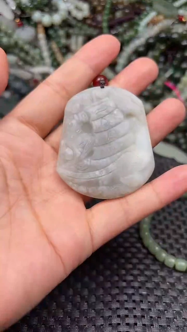 颈饰未镶嵌和田玉1