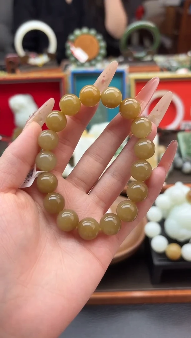 未镶嵌手串和田玉董小姐推荐 多样性发货 拍一发一t12