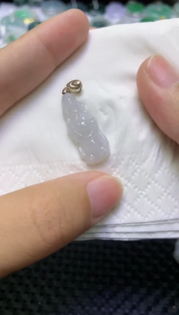 翡翠未镶嵌颈饰天然缅甸A货翡翠