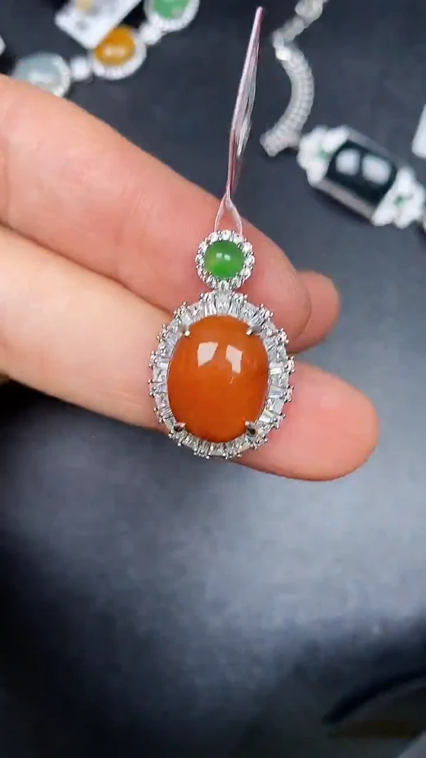 银S925镶嵌戒指翡翠1200