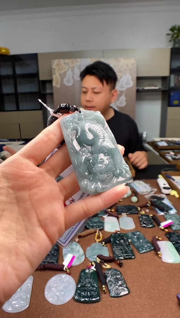 未镶嵌挂件翡翠多样性发其一