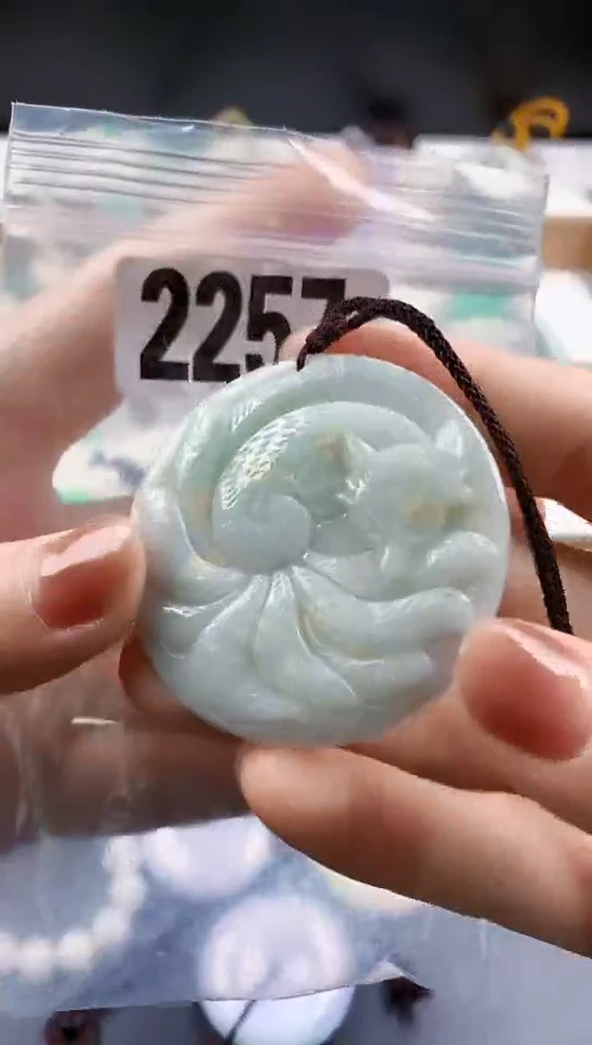 颈饰未镶嵌翡翠天然翡翠吊坠挂件