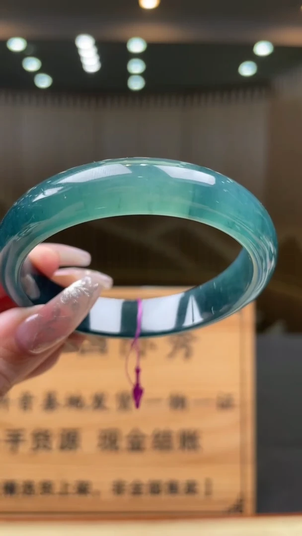 【闪购商品】翡翠手镯未镶嵌      *168