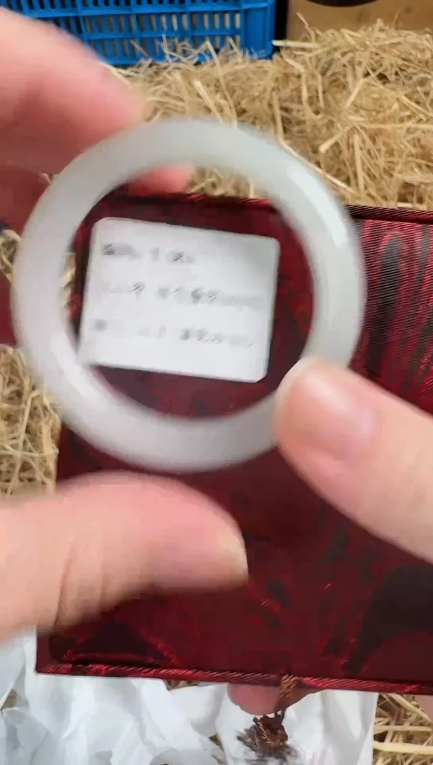 未镶嵌手镯石英质玉T-061