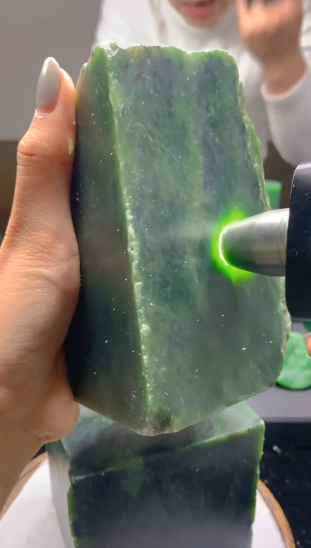 未镶嵌和田玉珠宝半成品1