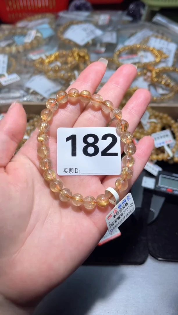 水晶手串未镶嵌水晶手串