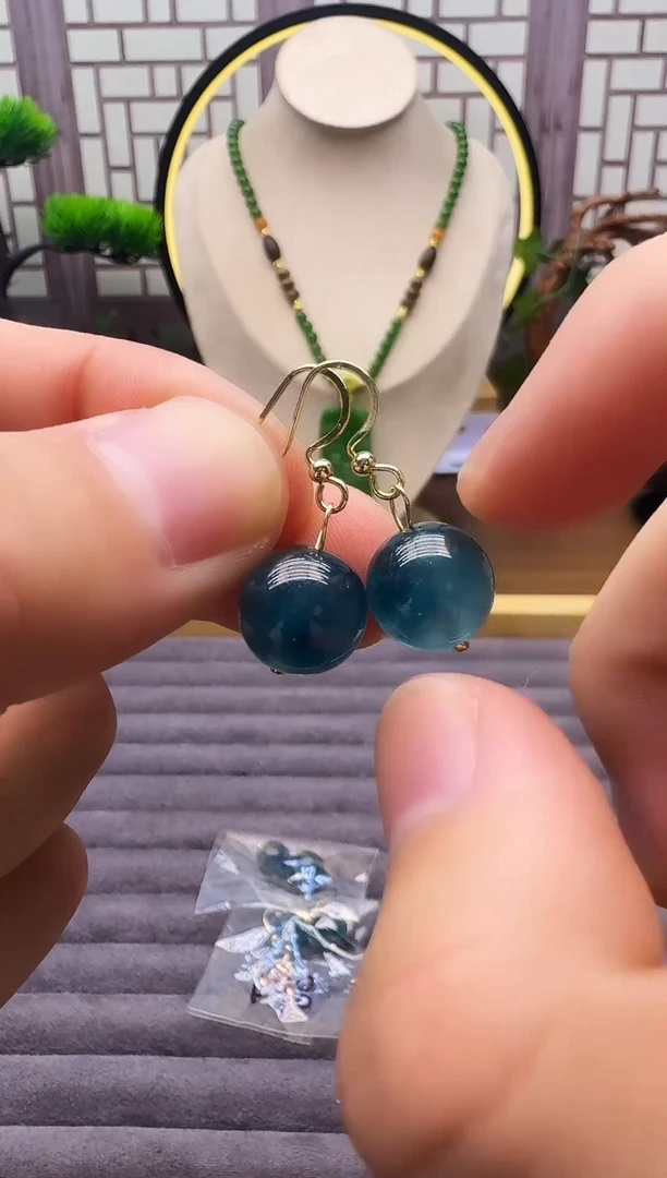 14K金镶嵌翡翠耳饰E98