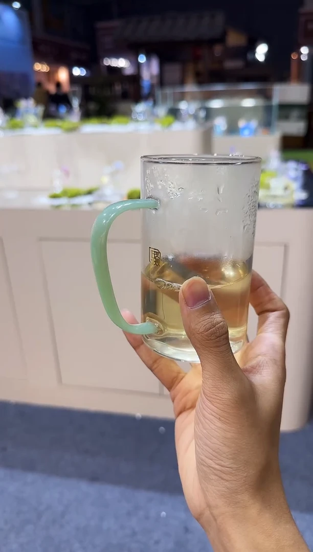 简杯绿玉色 晶焱金标