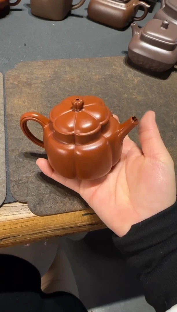 【闪购商品】紫砂茶壶繁花 朱泥