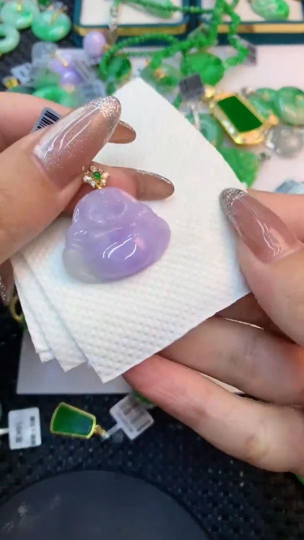 颈饰18K金镶嵌翡翠1