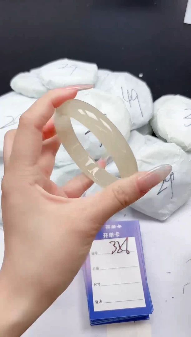 未镶嵌手镯石英质玉356/6465