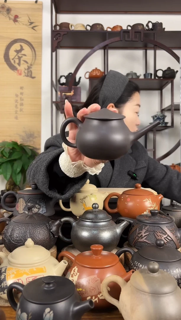 云南建水紫陶茶壶220CC左右球孔微瑕