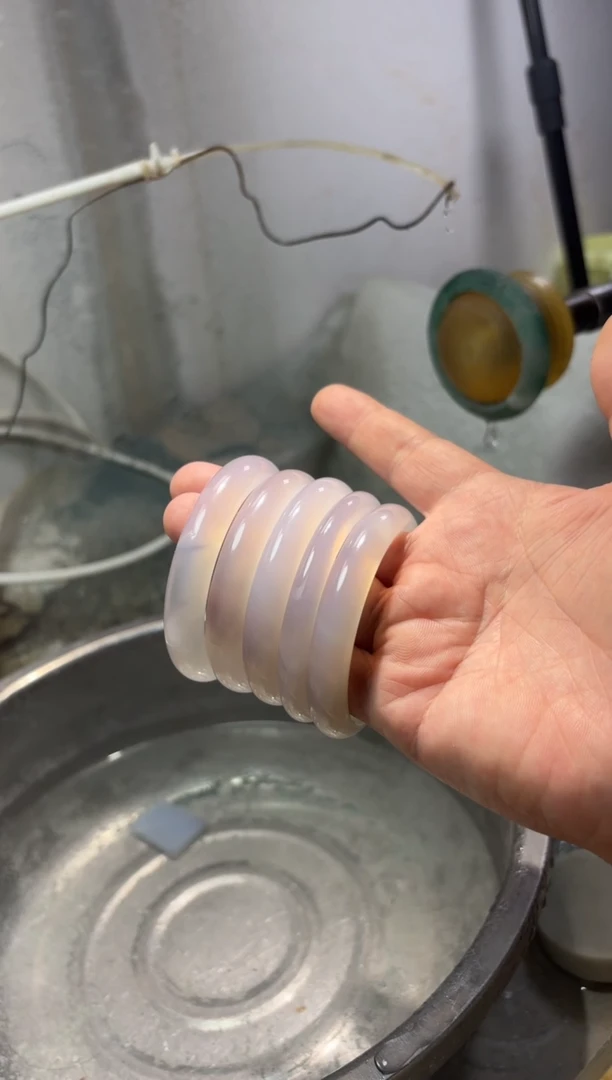 颈饰未镶嵌石英质玉夏*60