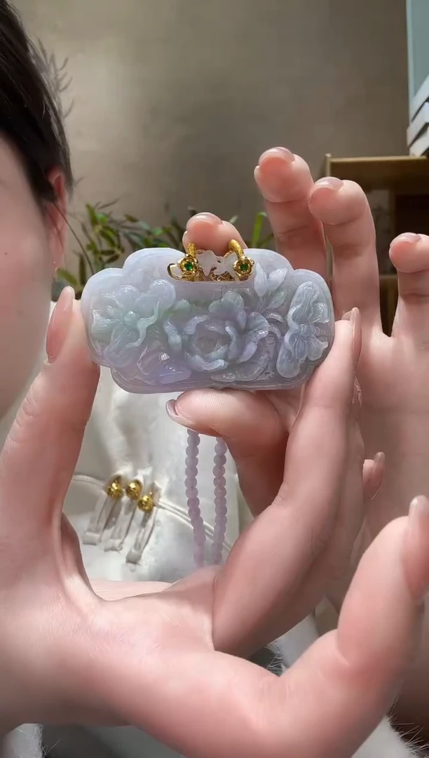 【闪购商品】翡翠颈饰未镶嵌吊坠