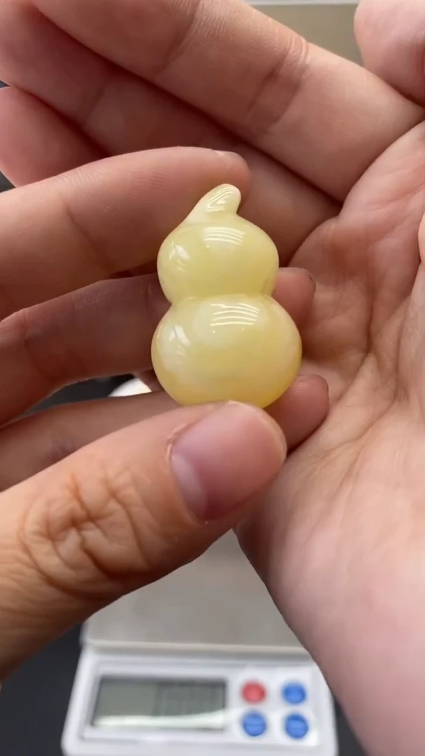 琥珀未镶嵌珠宝奇石1980