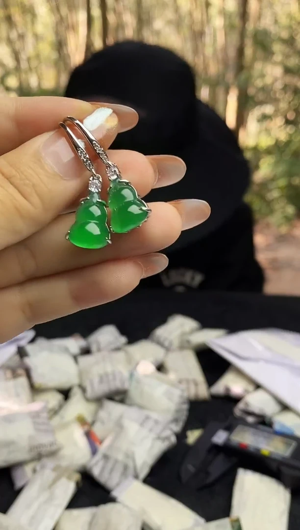 满色吊坠 所见即所得！！