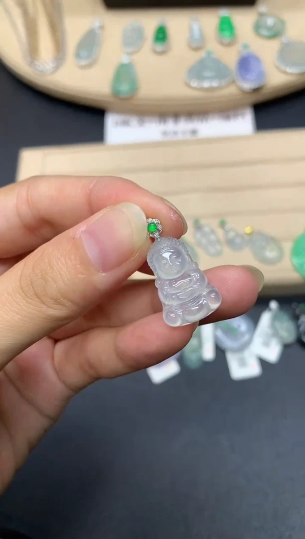 翡翠18K金镶嵌吊坠(不含链)宝宝佛【无服务费】