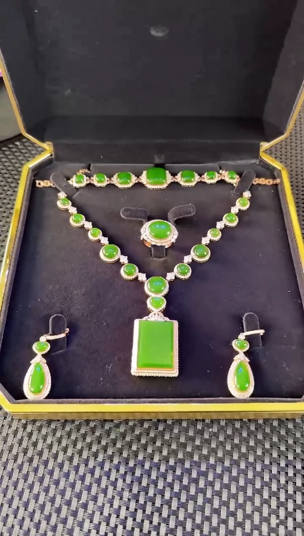 【闪购商品】和田玉（碧玉）套装未镶嵌合拼单