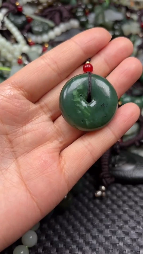 【闪购商品】和田玉颈饰未镶嵌.