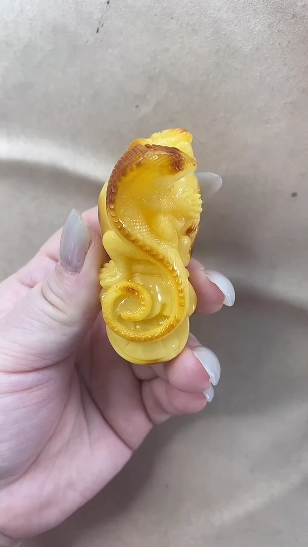 琥珀颈饰未镶嵌吊坠