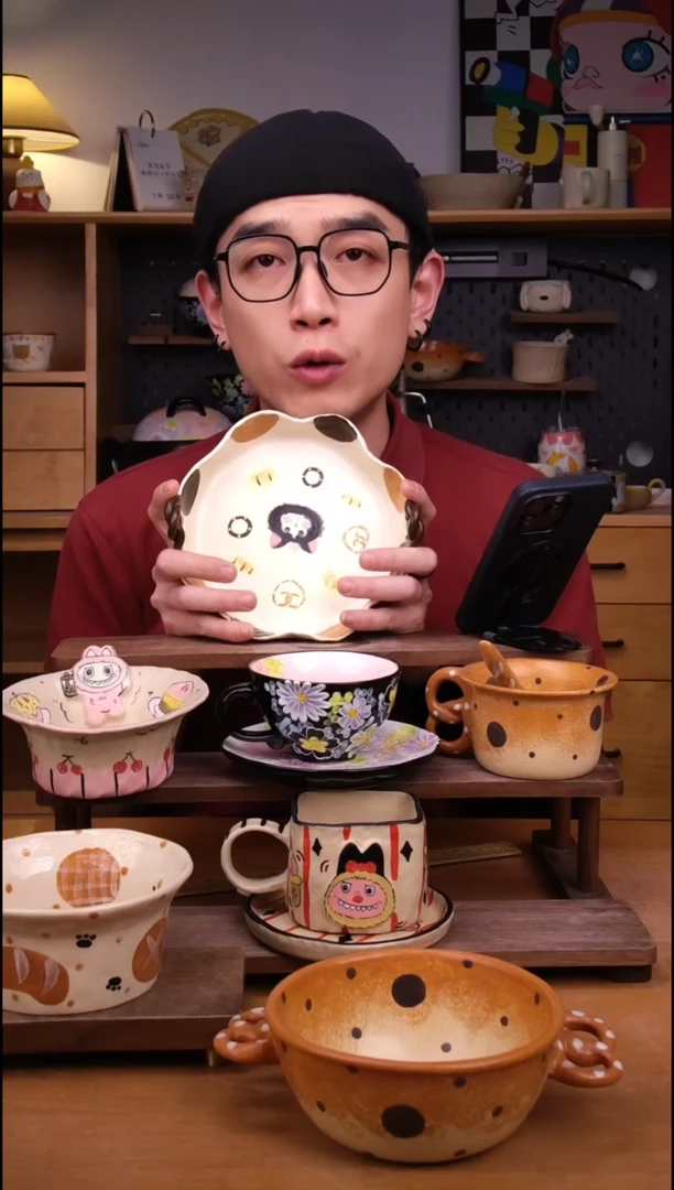 盘景德镇可爱设计师款陶瓷