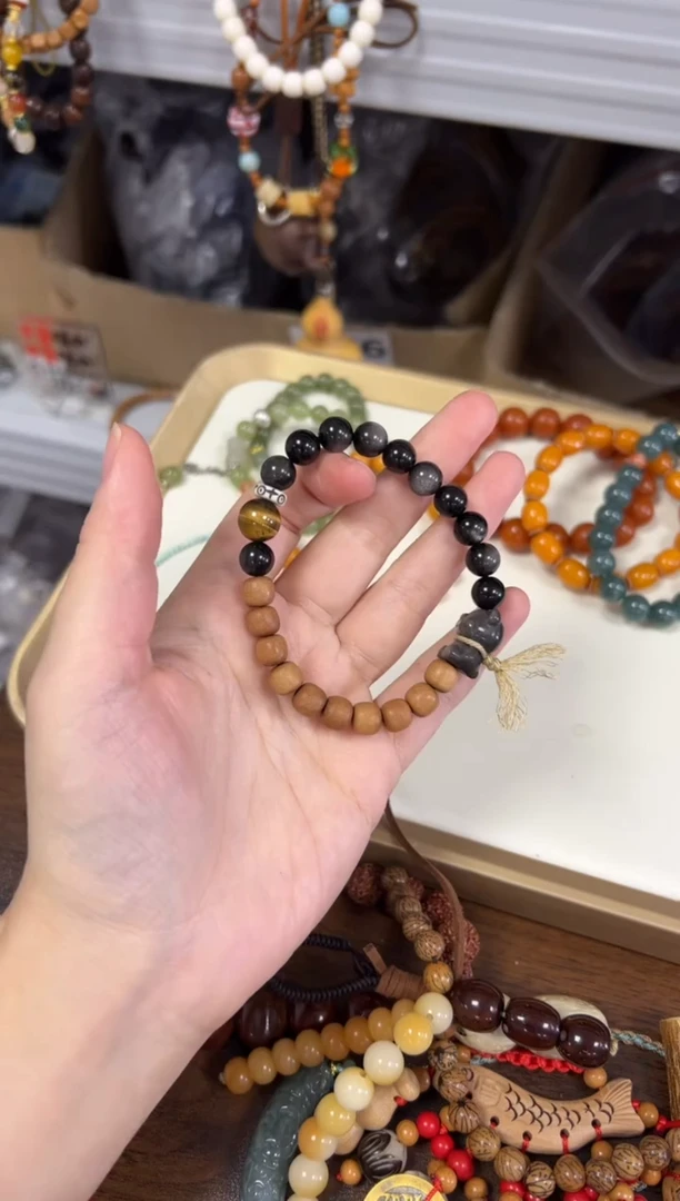 未镶嵌檀香木手串老檀香木银耀小熊款手链[0518]