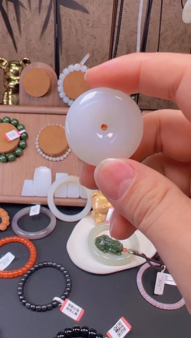 吊坠(不含链)未镶嵌和田玉S****nJKZ10163