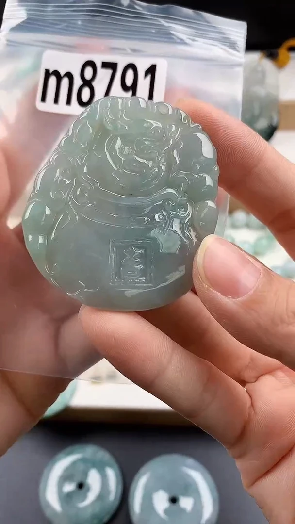 颈饰未镶嵌翡翠天然翡翠吊坠挂件