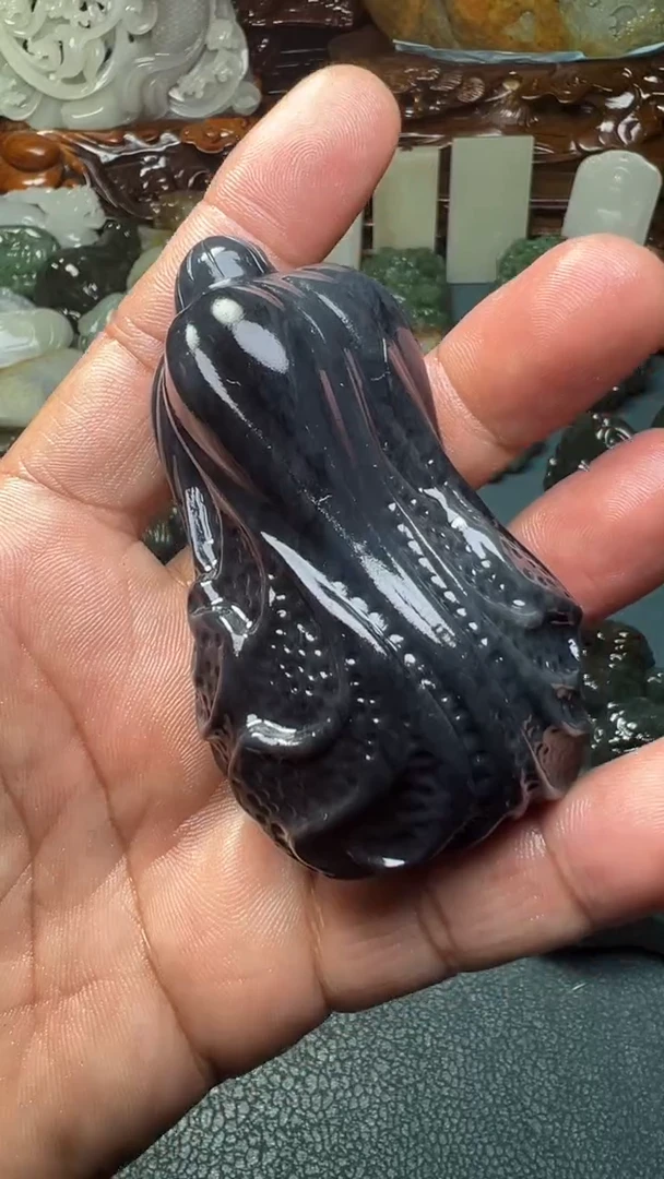 未镶嵌和田玉把件-