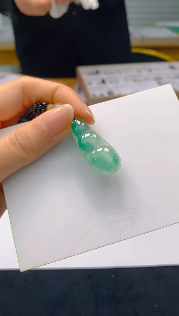 【闪购商品】石英质玉颈饰未镶嵌冰美人非洲翠088