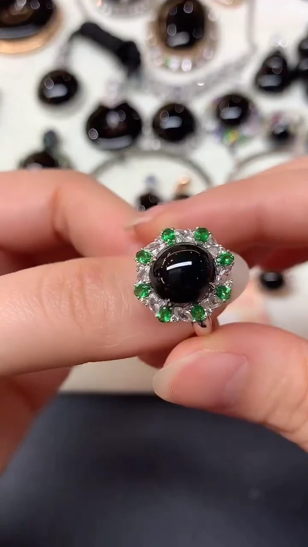 18K金镶嵌戒指翡翠D322|4800