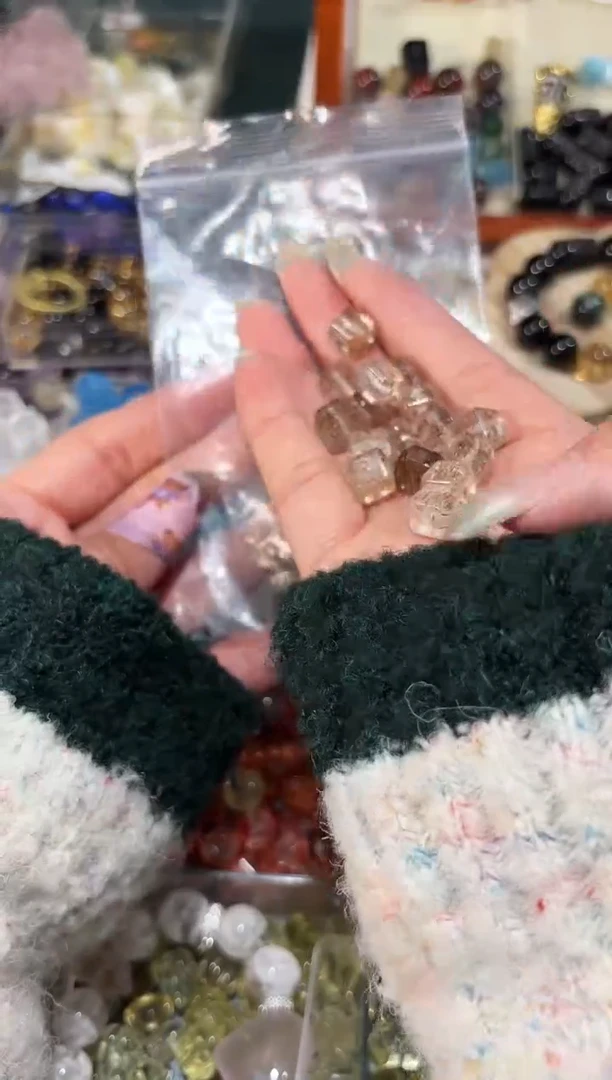 【闪购商品】水晶手串未镶嵌黑金超方糖单个