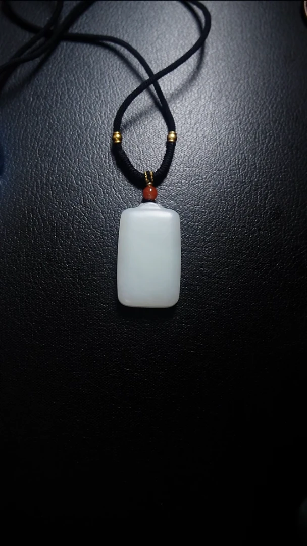 颈饰未镶嵌和田玉无事牌