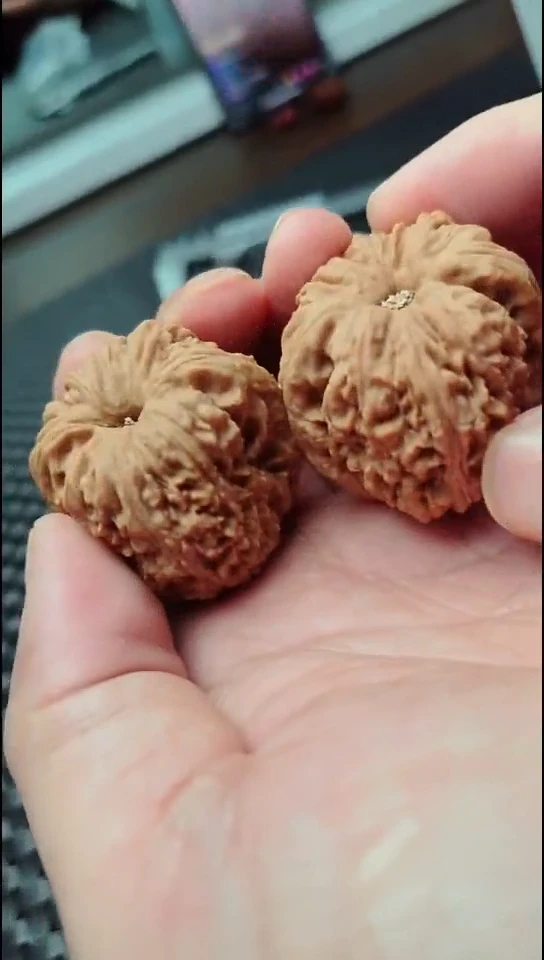 把件文玩核桃微修原生态凹底拉丝蚂蚁纹涿鹿南疆石37-38