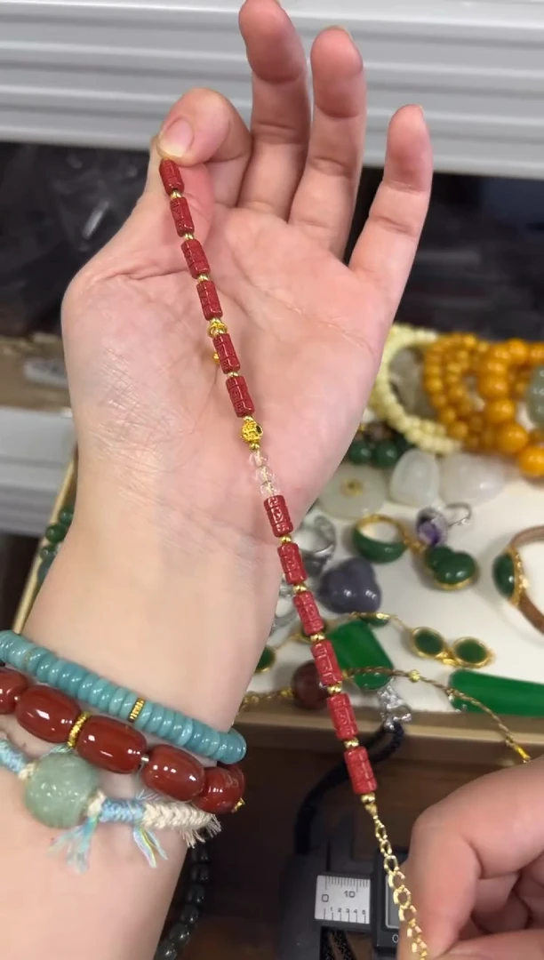 天然辰砂帝王砂朱砂六字小桶珠编制手链[11]