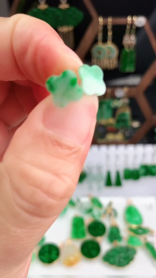 未镶嵌翡翠耳饰耳饰