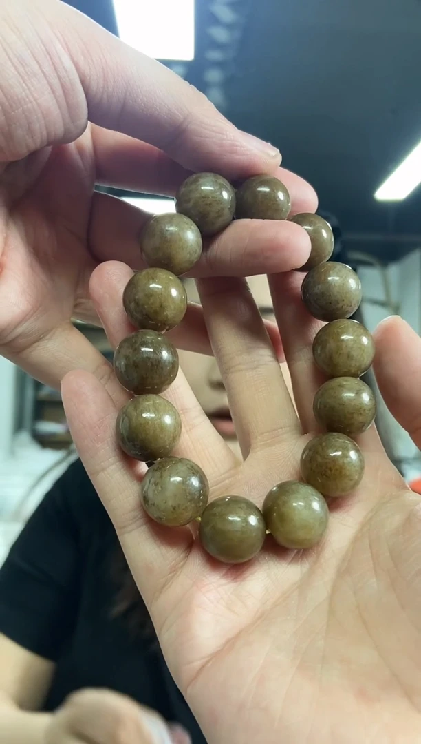 【闪购商品】和田玉手串未镶嵌多样性发其一颜色微差