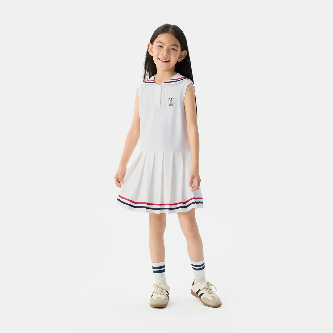 Gap女童2025夏季新款小熊刺绣海军领百褶连衣裙儿童装运动767071