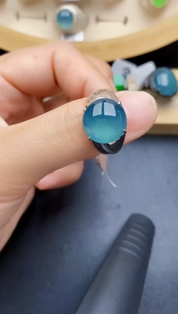 【闪购商品】翡翠银S925镶嵌戒指2222