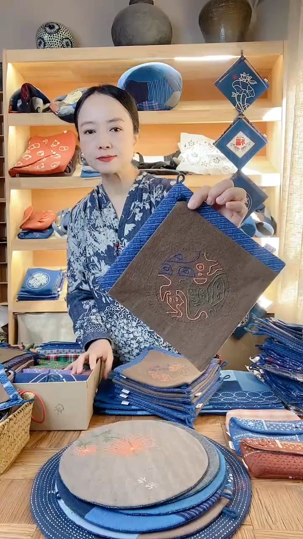 棉平安喜乐咖色茶饼包