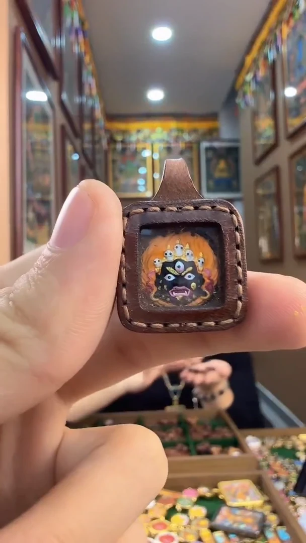 吊坠大黑天-纯手绘唐卡